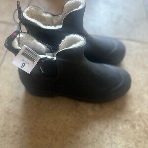 Treton rain booties